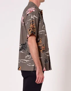 Sativa Print Short Sleeve Shirt