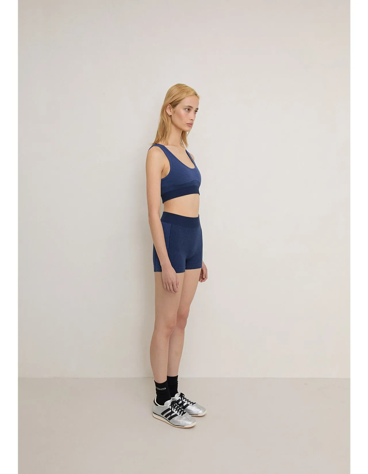 SCOOP WOOL CROP - DENIM
