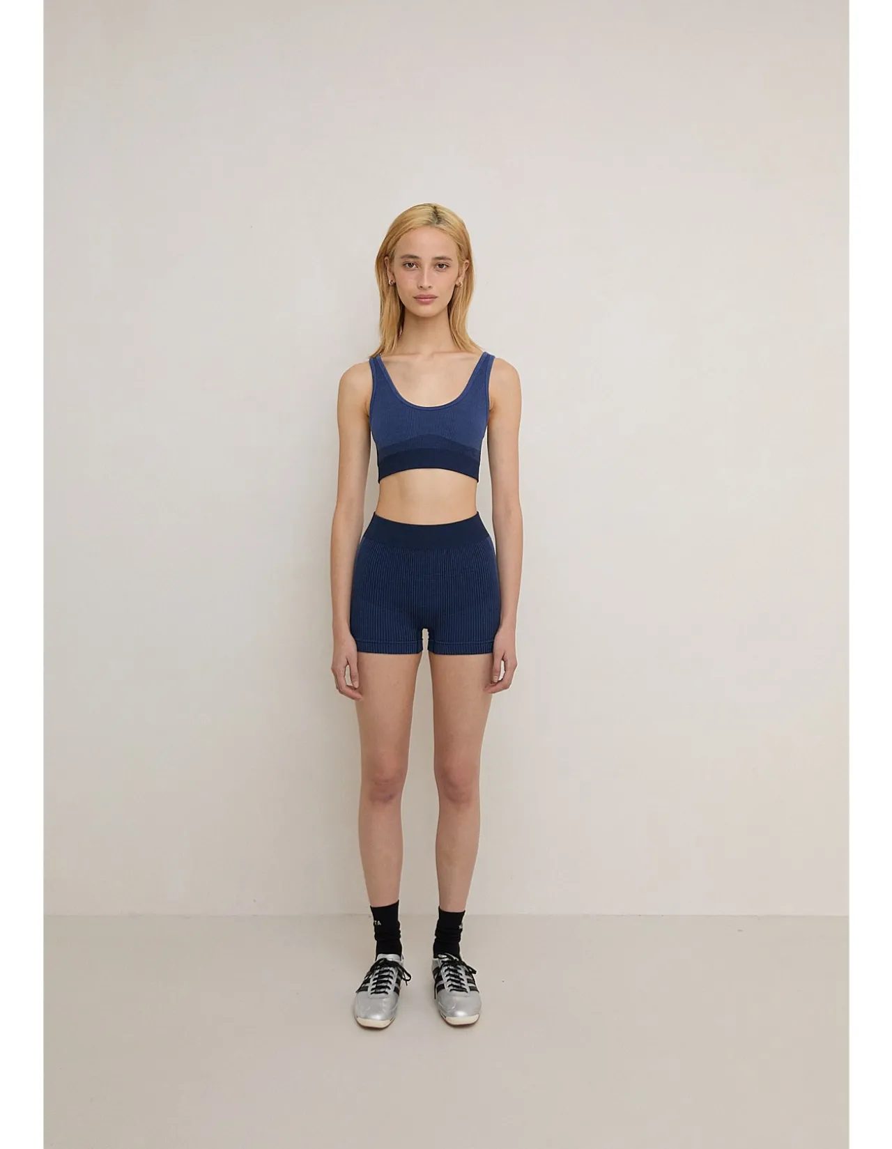 SCOOP WOOL CROP - DENIM