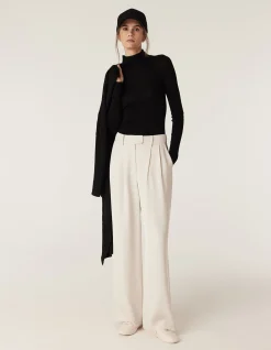 Seamless Merino Turtle Neck
