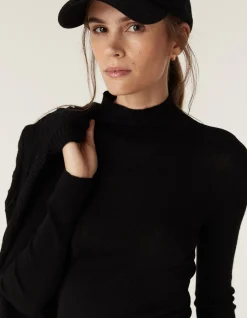 Seamless Merino Turtle Neck