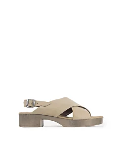 SHALE CROSSOVER SANDAL ON UNIT