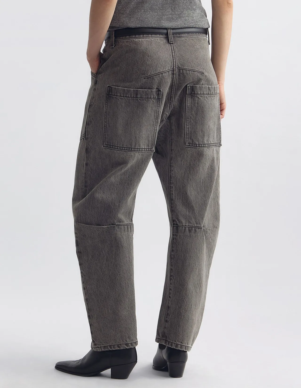 Shon Mid Rise Curved Barrel Leg Jean