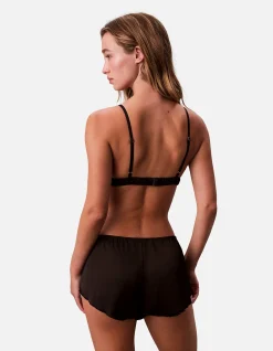 SIGNATURE SATIN UNLINED TRIANGLE