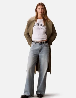 Signature 90s Straight Mid Rise Relaxed Jeans