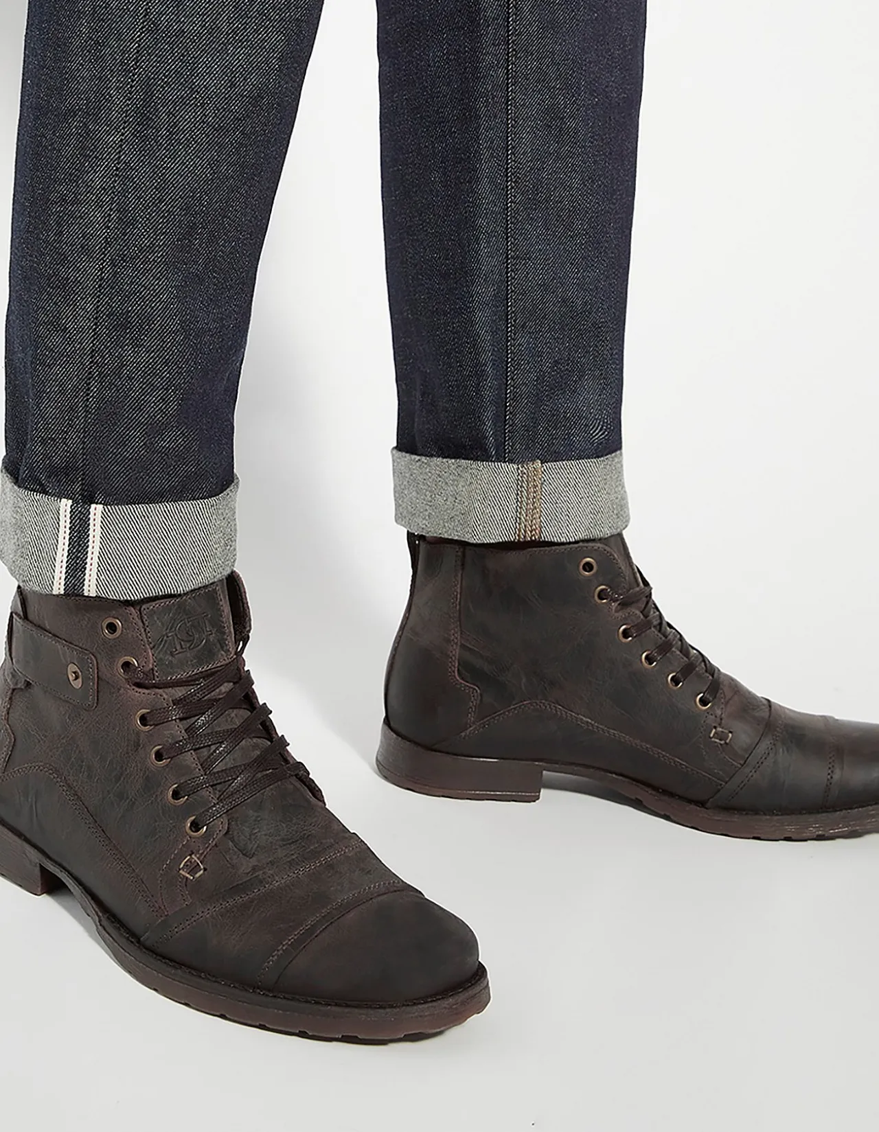 SIMON LACE UP BOOT