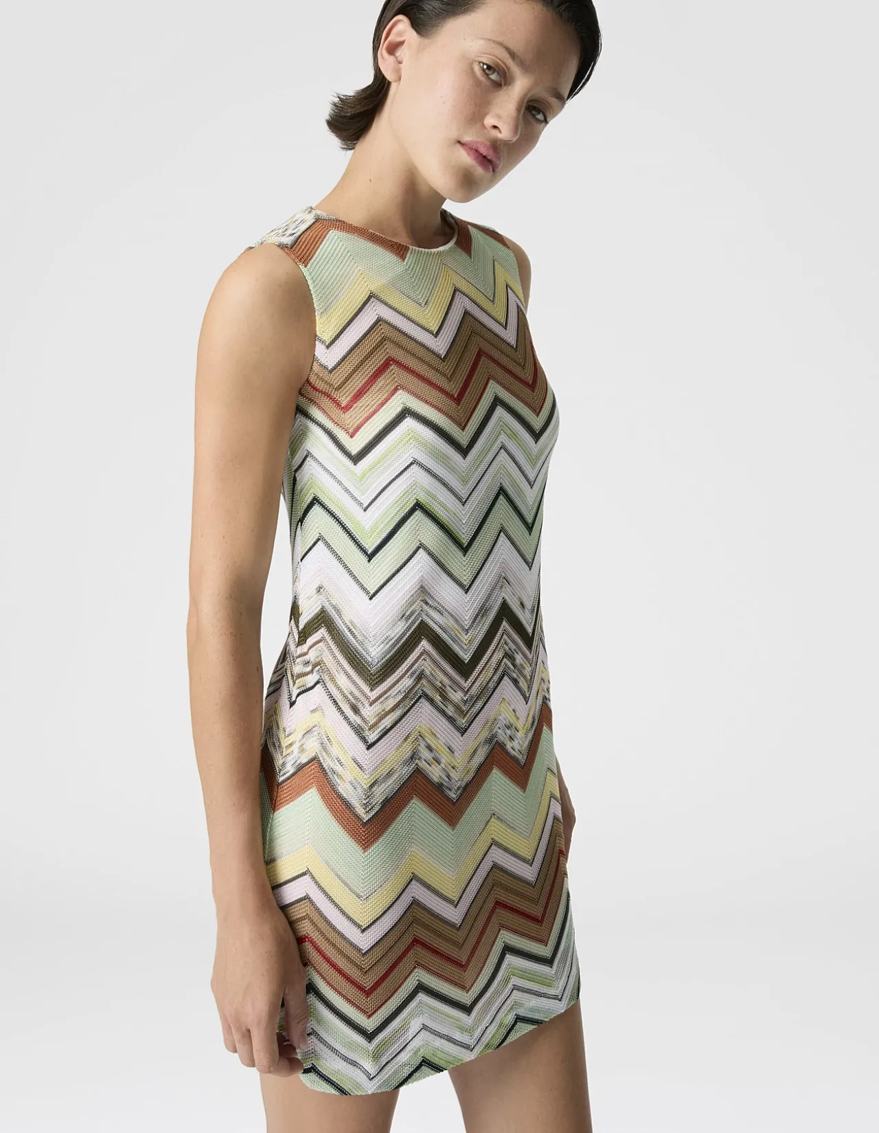 SLEEVELESS SHORT DRESS