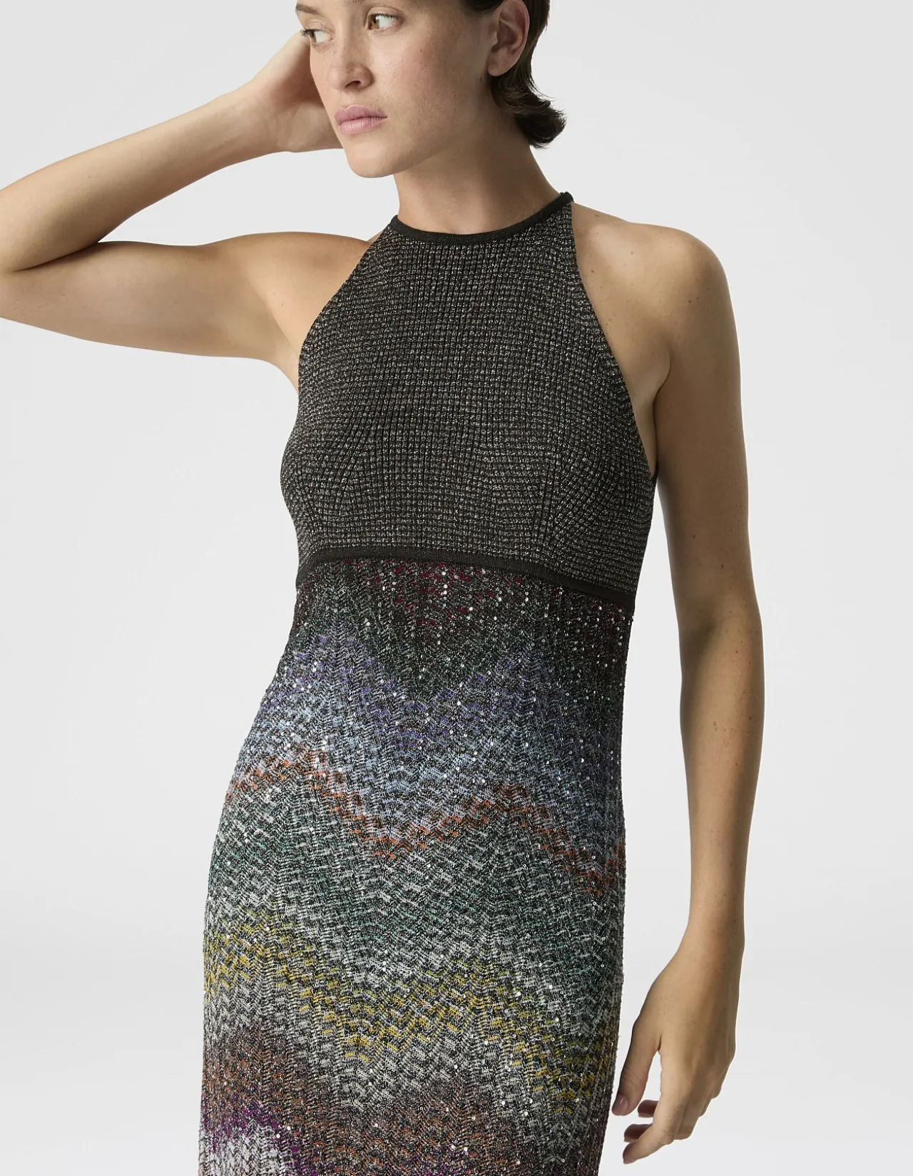 SLEEVELESS LONG DRESS
