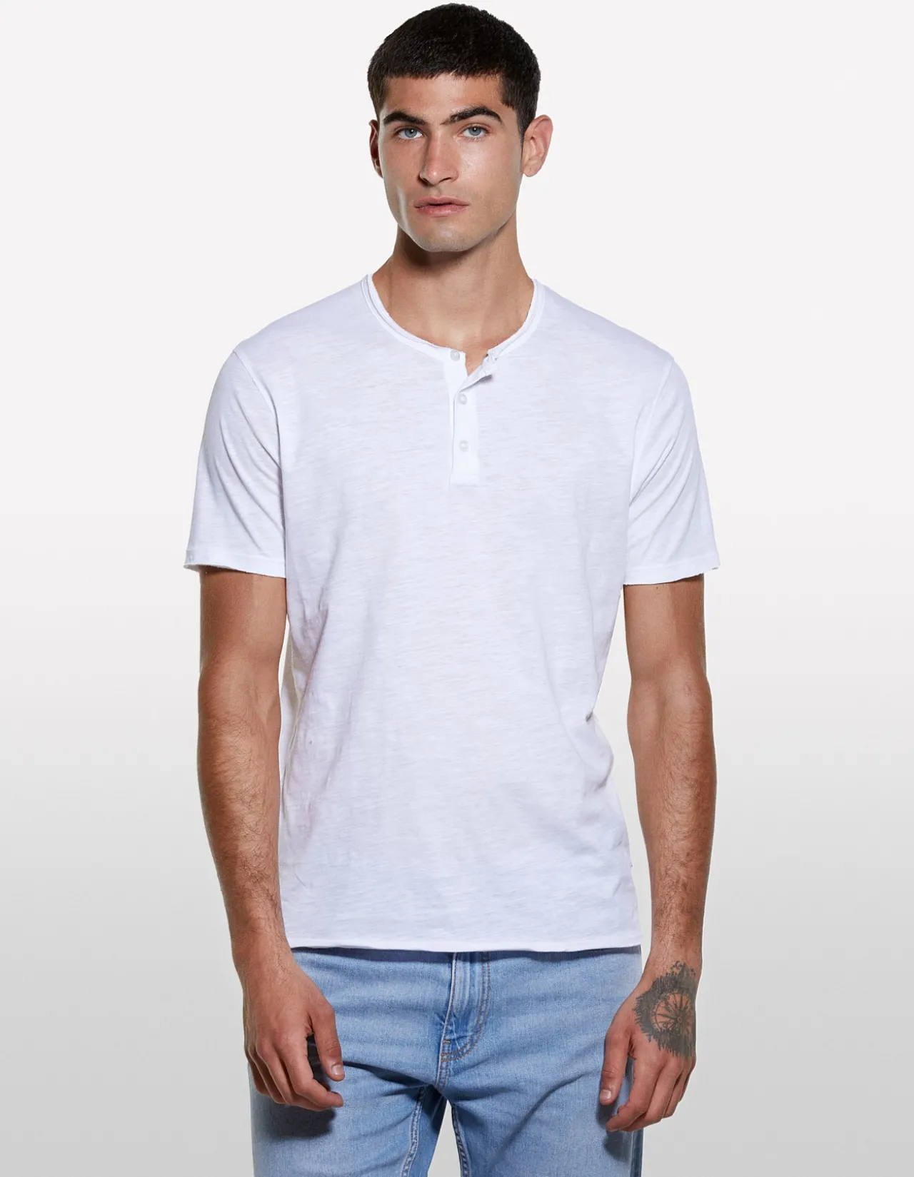 SLIM FIT COTTON HENLEY T-SHIRT