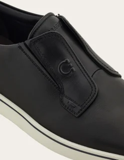 SLIP-ON SNEAKER