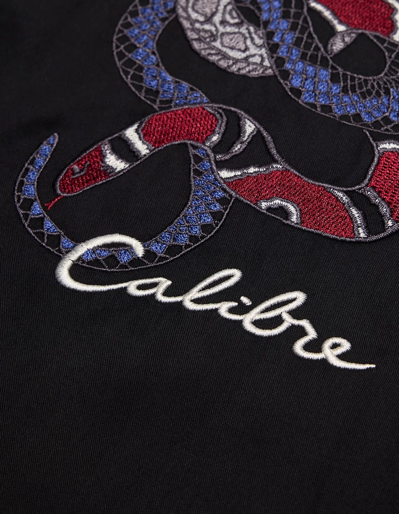 SNAKE EMBROIDERED SS SHIRT
