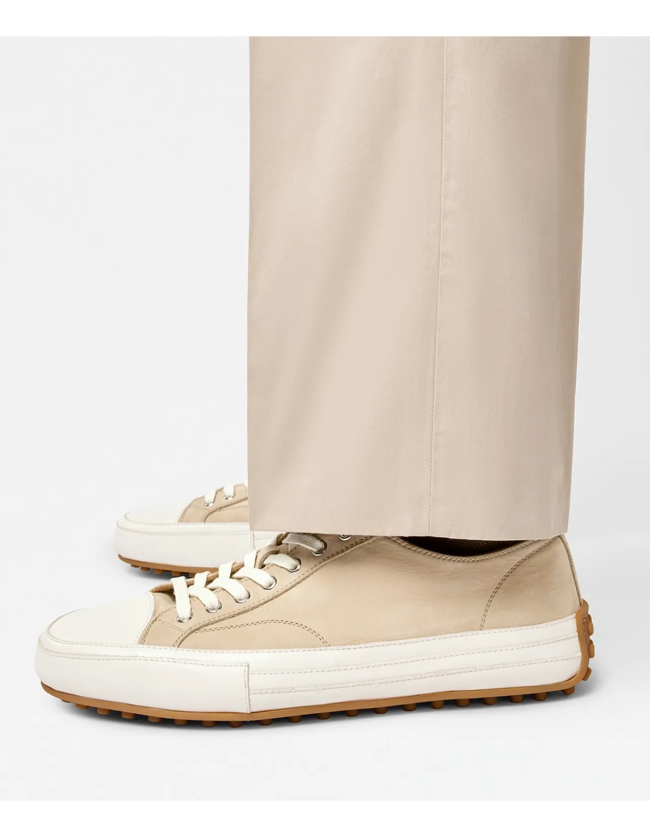 SNEAKERS IN NUBUCK