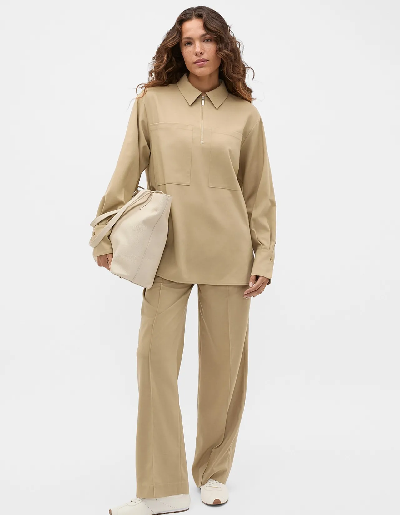 SOFT SUITING ZIP POPOVER