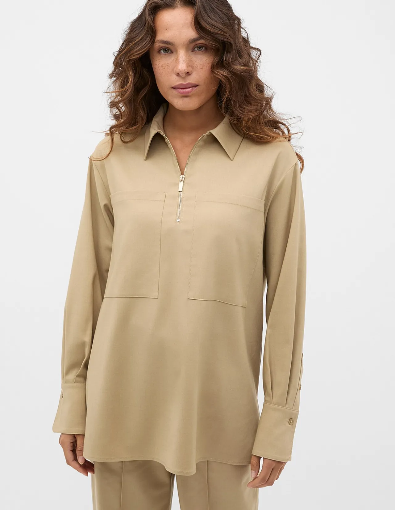SOFT SUITING ZIP POPOVER