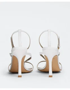 STRETCH HEELED SANDAL IN LEATHER