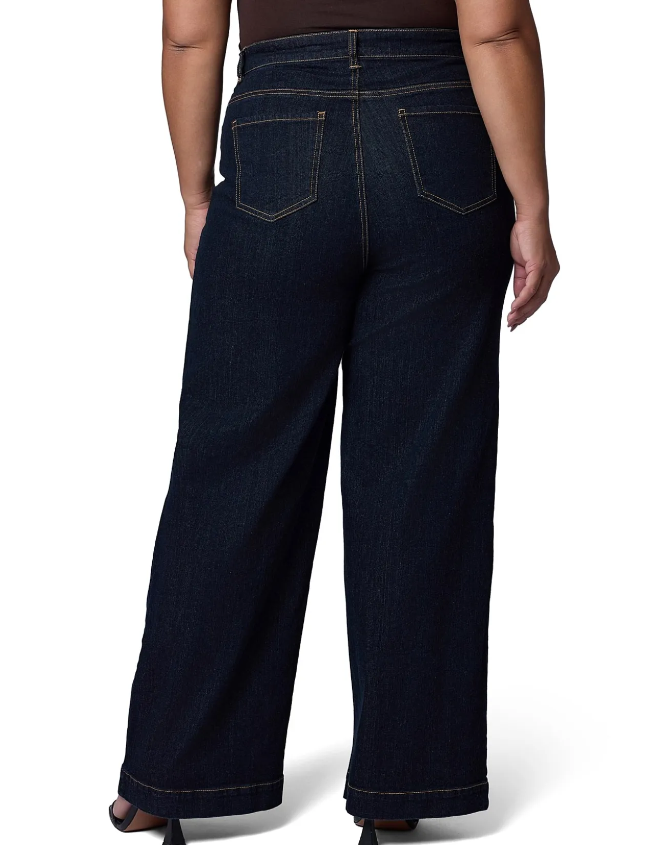 Sully Mid Rise Wide Leg Denim Jean