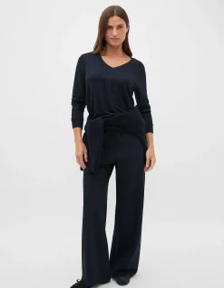 SUPERSOFT V NECK TOP