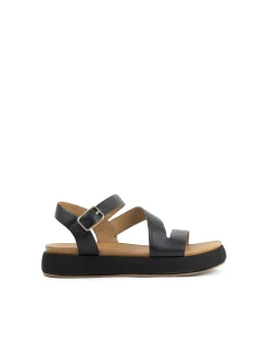 SYLAR STRAPPY SANDAL ON UNIT
