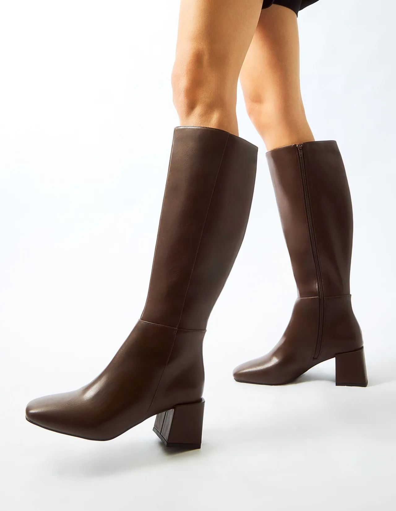 TABBY KNEE BOOT