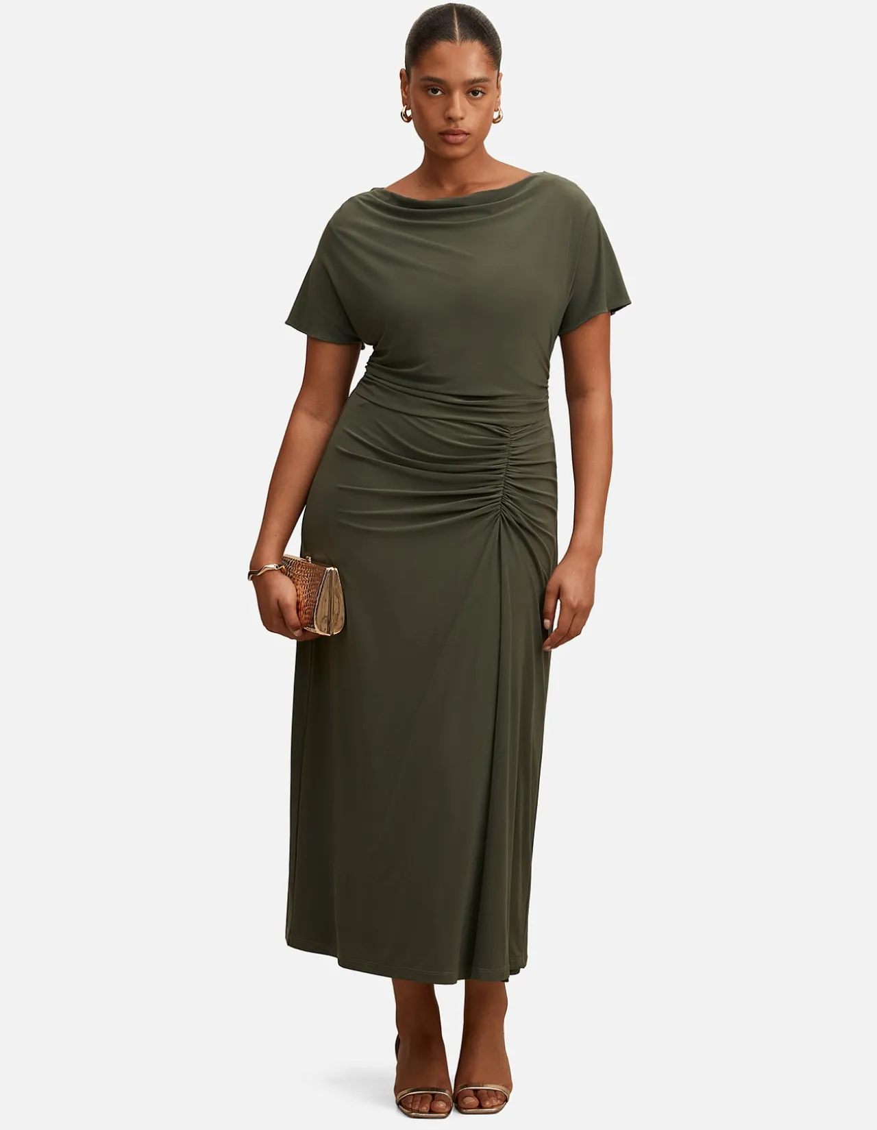 TAHNEE CURVE GROWN ON SLEEVES MAXI DRESS
