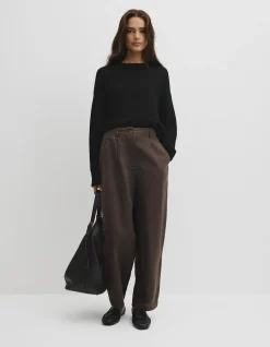 Tapered Linen Pant