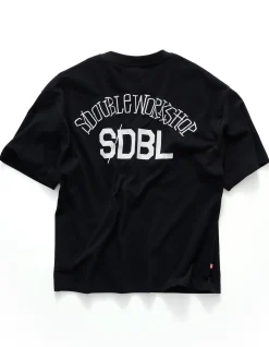 TEAM HEAVYWEIGHT POCKET T-SHIRT