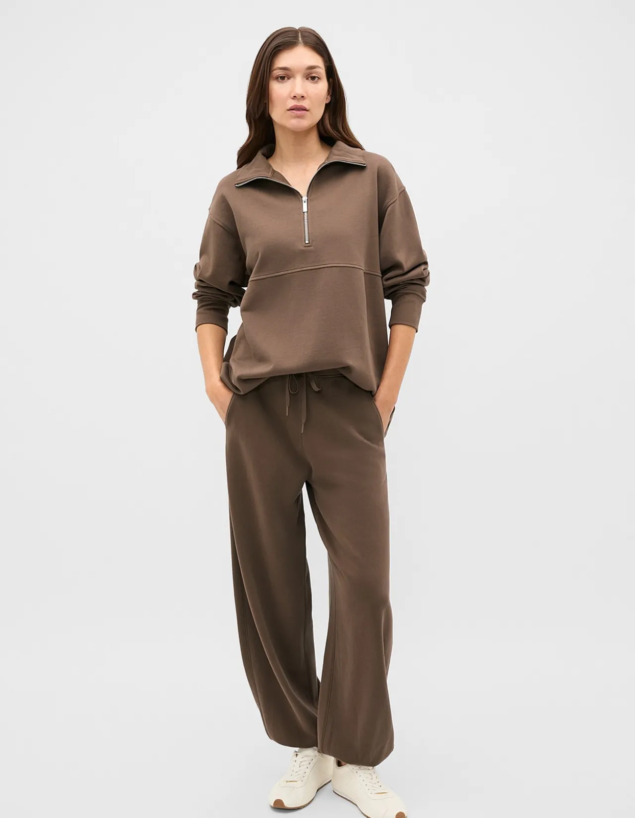 TERRY ZIP NECK SWEAT