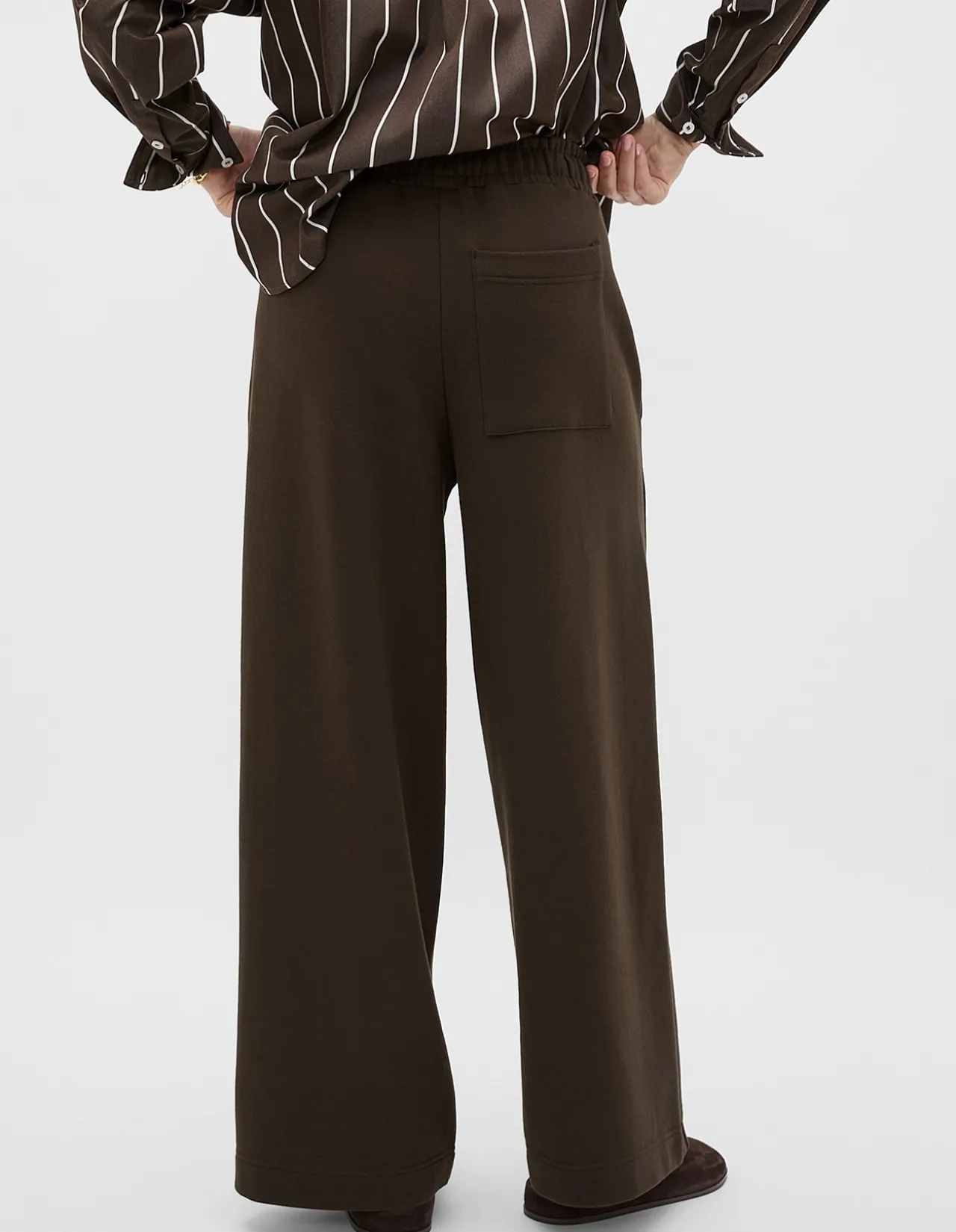 TERRY STRAIGHT LEG TRACKPANT