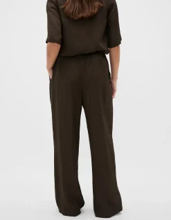 TEXTURED SATIN STRAIGHT LEG PANT