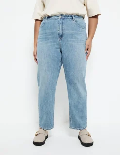 The High Rise Girlfriend Relaxed Leg Jean