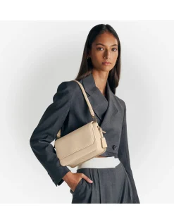 THE MEDIUM FLAP BAG
