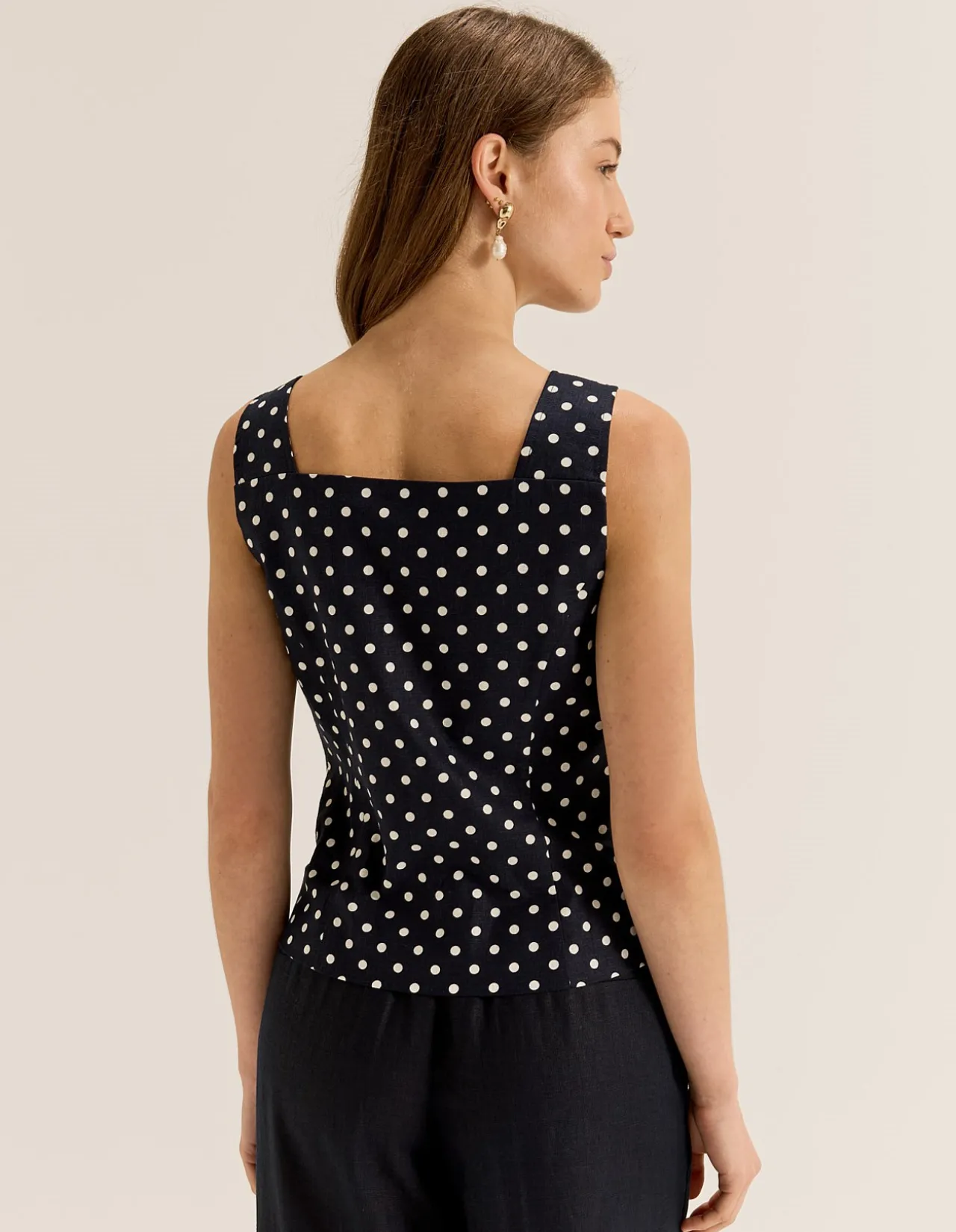 TIA SPOT VEST TOP