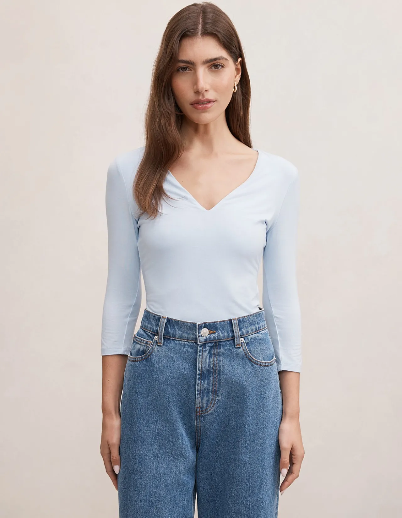 TIA V NECK 3/4 SLEEVES TOP
