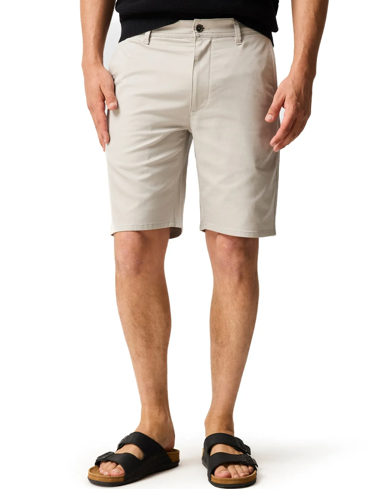 TONGARIRO SPORTS FIT 9" SHORT - SAND