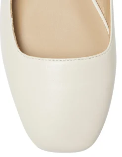 TOTTIE FLAT