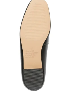 TOTTIE FLAT