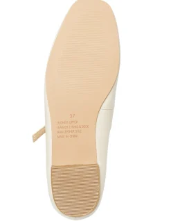 TOTTIE FLAT