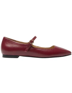 TOTTIE FLAT