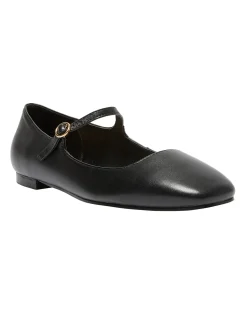 TOTTIE FLAT