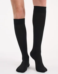 Travel Sock Graduated Compression Knee High Black