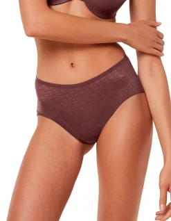 Triumph Signature Sheer Maxi EX