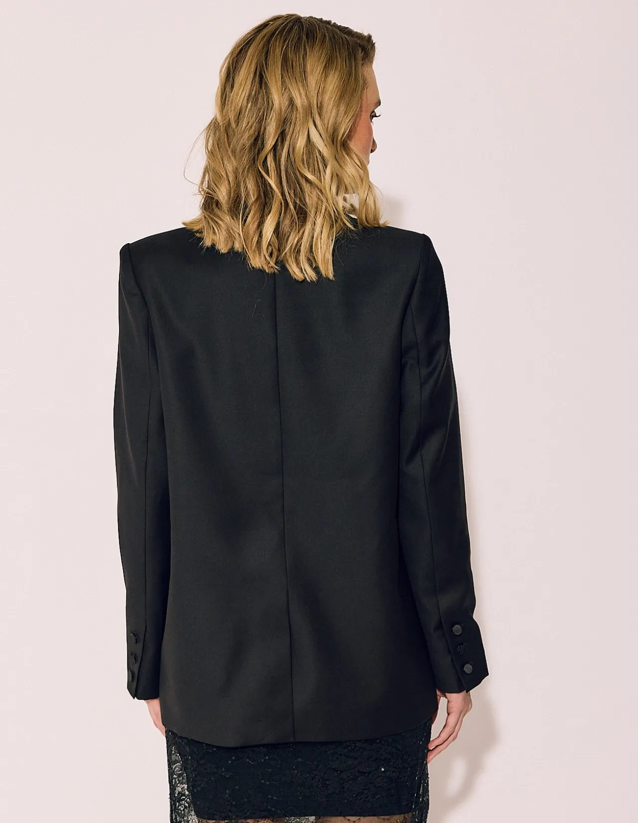 TUXEDO JACKET IN BLACK