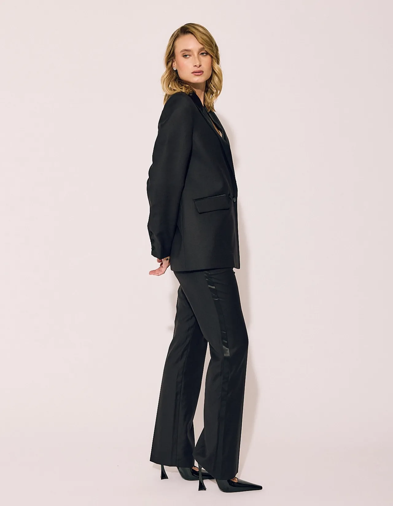 TUXEDO JACKET IN BLACK