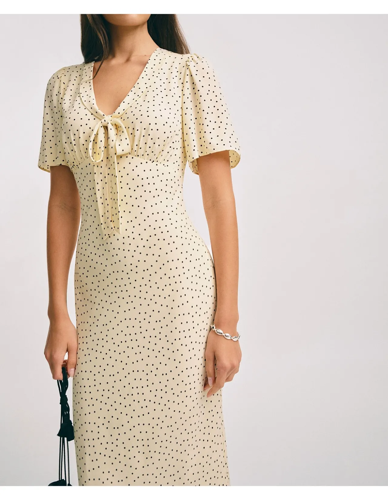 TYRA V NECK SS MIDI DRESS