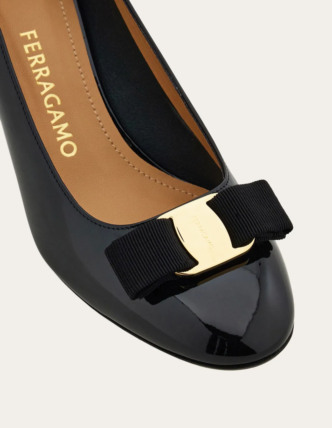 VARA BOW BLOCK HEEL PUMP