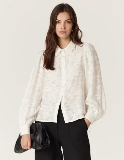 VELLA JACQUARD BLOUSE