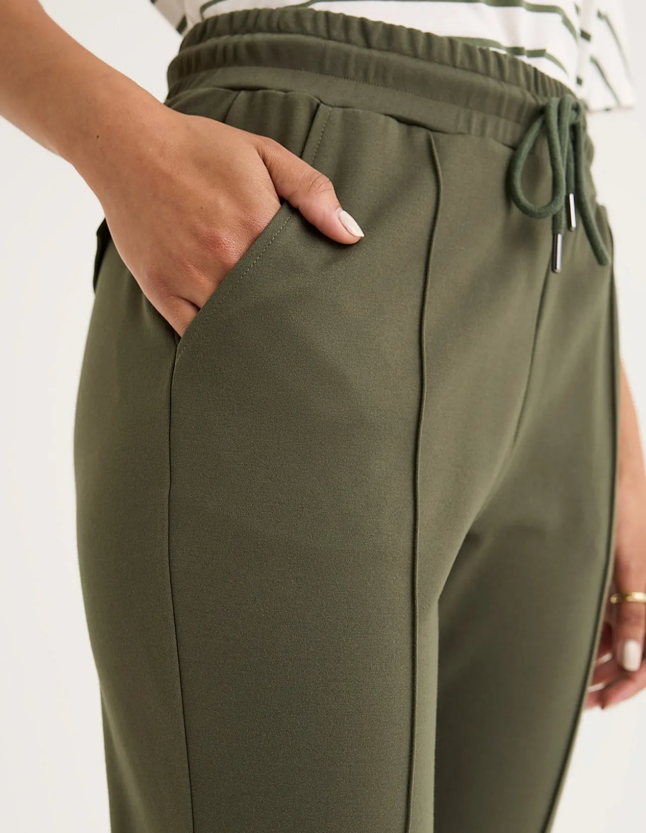 Vine Jogger Elasticated Waistband Full-Length