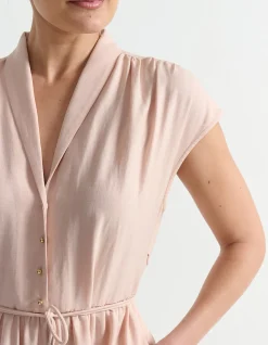V NECK BELTED DRESS
