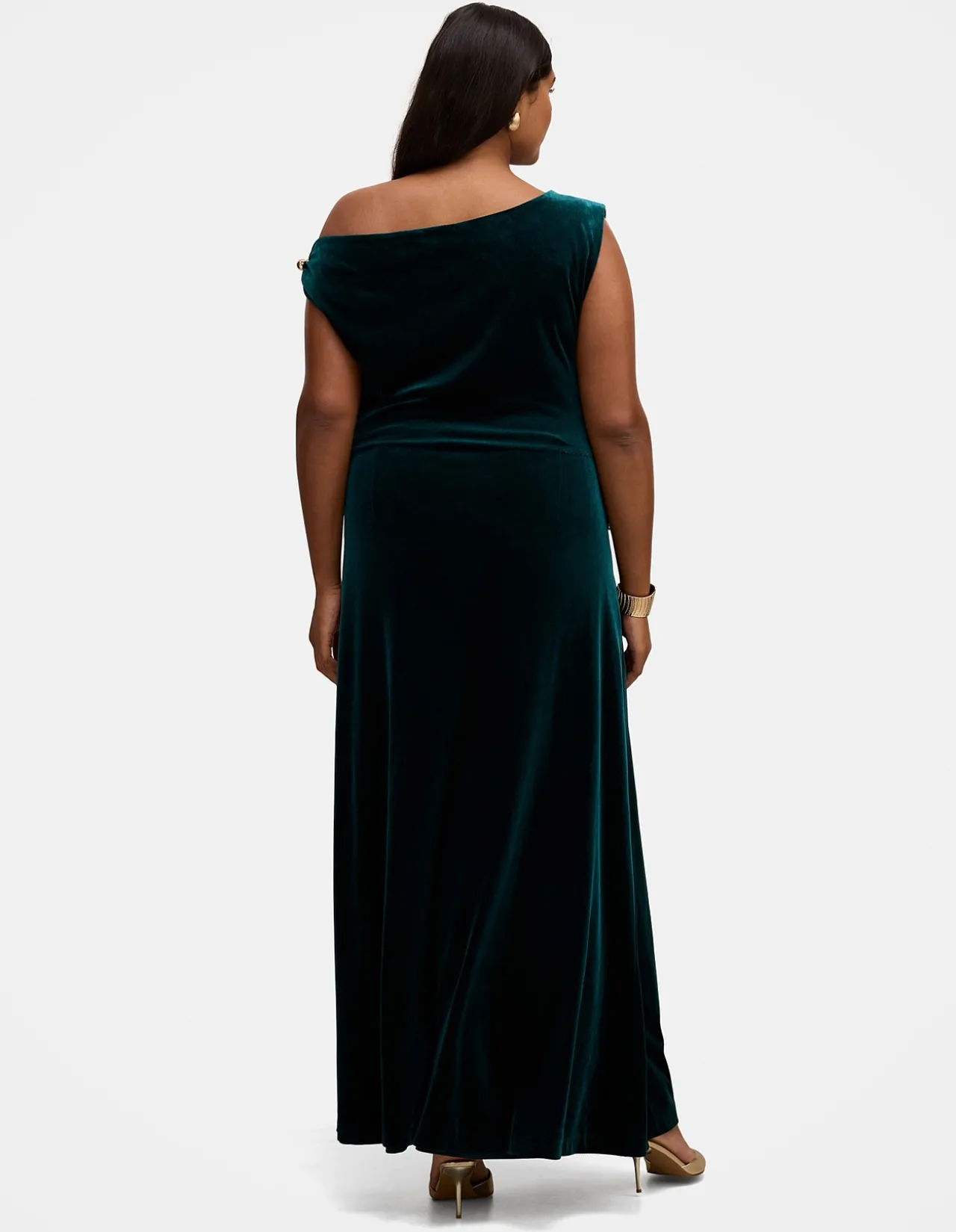 WINSLET CURVE OFF SHOULDER VELVET GOWN