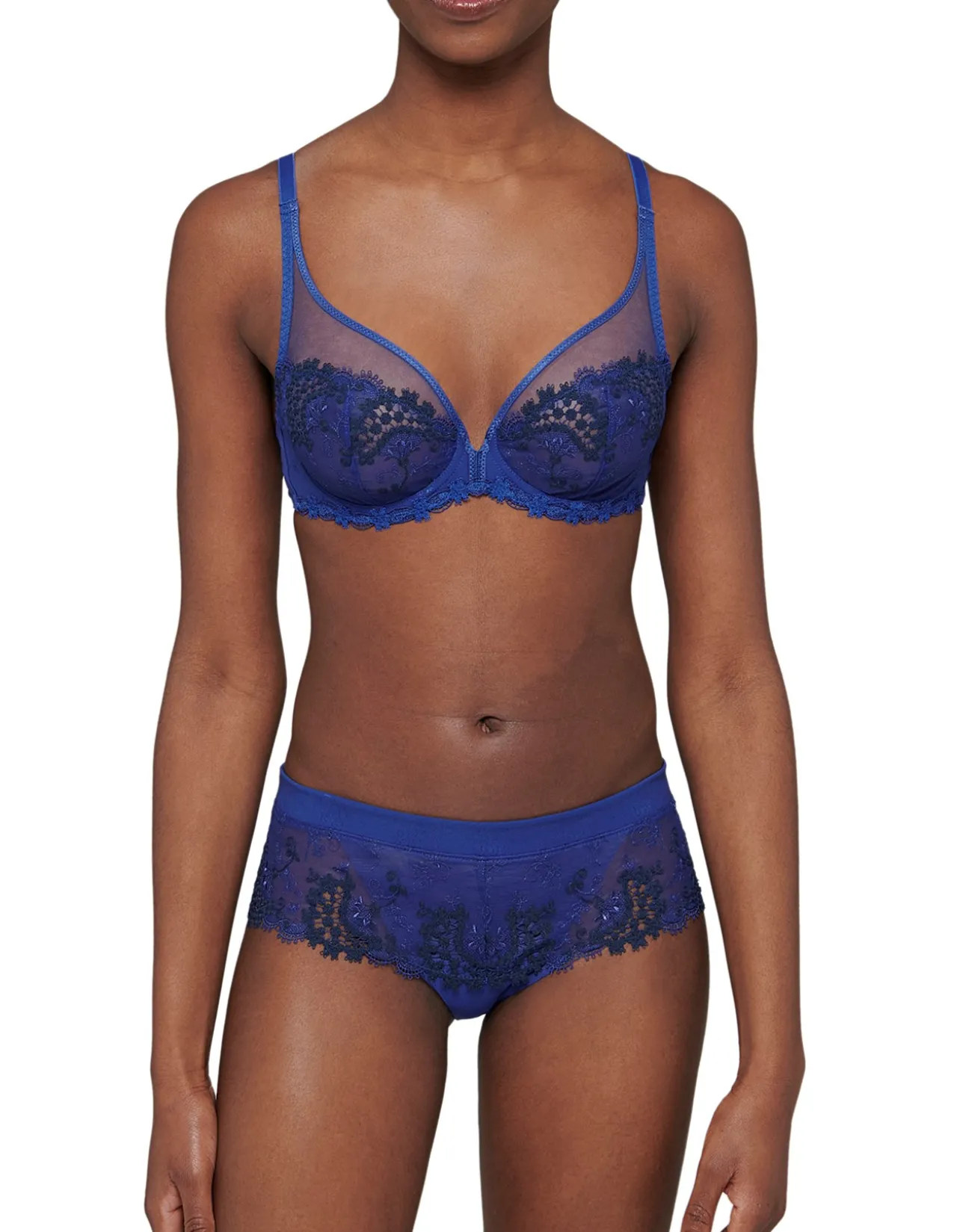 WISH FULL CUP PLUNGE BRA